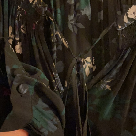 Torrid Blouse - Picture 2 of 3